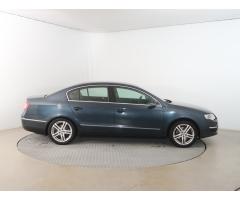 Volkswagen Passat 2.0 TDI 103kW - 8