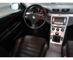 Volkswagen Passat 2.0 TDI 103kW - 9