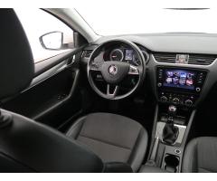 Škoda Octavia 2.0 TDI 110kW - 9