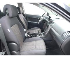 Chevrolet Captiva 2.4 i 100kW - 12