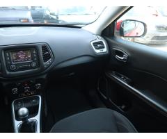 Volkswagen Tiguan 2.0 TDI 110kW - 13