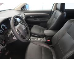 Mitsubishi Outlander 2.2 DI-D 110kW - 16