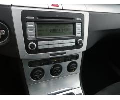 Volkswagen Passat 2.0 TDI 103kW - 18