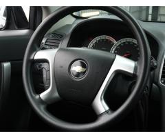 Chevrolet Captiva 2.4 i 100kW - 25