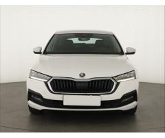 ŠKODA SUPERB COMBI 2.0TDI 140 LAURIN&K 4X4 DSG 7ST