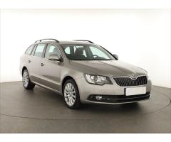 ŠKODA SUPERB COMBI 2.0TDI 140 LAURIN&K 4X4 DSG 7ST