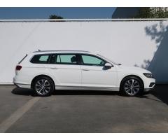 Volkswagen Passat 2.0 TDI 110kW - 8