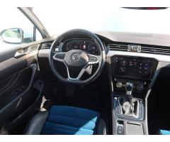 Volkswagen Passat 2.0 TDI 110kW - 9