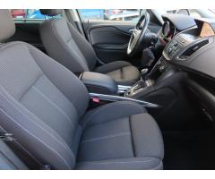 Opel Zafira 2.0 CDTI 121kW - 12