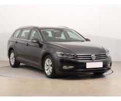 Volkswagen Passat 1.6 TDI 88kW - 1