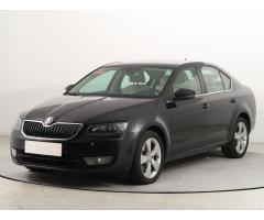 ŠKODA SUPERB COMBI 2.0TDI 140 LAURIN&K 4X4 DSG 7ST