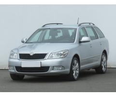 ŠKODA SUPERB COMBI 2.0TDI 140 LAURIN&K 4X4 DSG 7ST