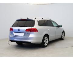 Volkswagen Passat 2.0 TDI 103kW - 7