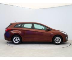 Hyundai i30 1.6 MPI 88kW - 8