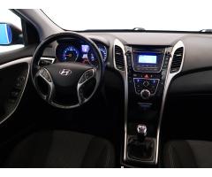 Hyundai i30 1.6 MPI 88kW - 9