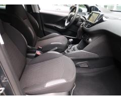 Peugeot 208 1.2 PureTech 60kW - 12