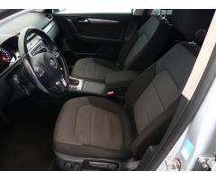 Volkswagen Passat 2.0 TDI 103kW - 16