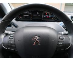 Peugeot 208 1.2 PureTech 60kW - 22