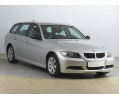 BMW Řada 3 320 i 125kW - 1