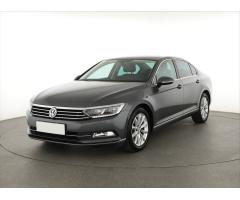 Volkswagen Passat 2.0 TDI 110kW - 3