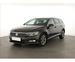 Volkswagen Passat 2.0 TDI 110kW - 3