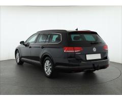 Volkswagen Passat 2.0 TDI 110kW - 5