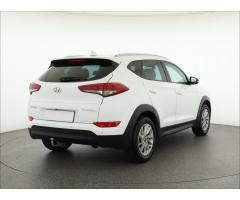 Hyundai Tucson 1.7 CRDi 85kW - 7