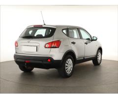 Nissan Qashqai 1.6 84kW - 7