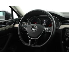 Volkswagen Passat 2.0 TDI 110kW - 14