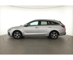 Hyundai i30 1.6 CRDi 85kW - 4