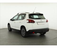 Peugeot 2008 1.2 PureTech 81kW - 5