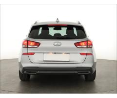 Hyundai i30 1.6 CRDi 85kW - 6