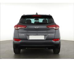 Hyundai Tucson 1.7 CRDi 85kW - 6