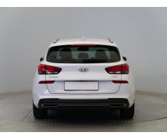 Hyundai i30 1.5 T-GDI MHEV 117kW - 6