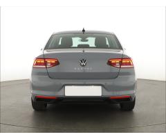 Volkswagen Passat 1.5 TSI 110kW - 6