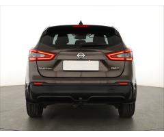 Nissan Qashqai 1.3 DIG-T 103kW - 6