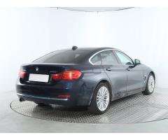 BMW Řada 4 420i xDrive 135kW - 7