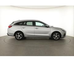 Hyundai i30 1.6 CRDi 85kW - 8