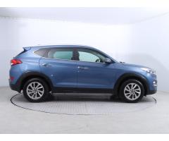 Hyundai Tucson 2.0 CRDi 100kW - 8