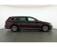 Volkswagen Passat 2.0 TDI 140kW - 8