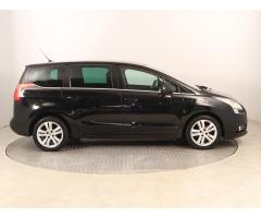 Peugeot 5008 1.6 HDi 82kW - 8