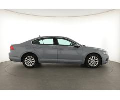 Volkswagen Passat 1.5 TSI 110kW - 8