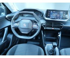 Peugeot 2008 1.2 PureTech 96kW - 9