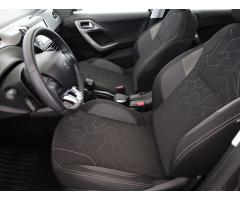 Peugeot 2008 1.6 BlueHDi 73kW - 13