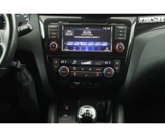 Nissan Qashqai 1.3 DIG-T 103kW - 16