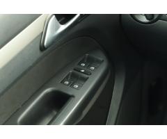 Volkswagen Touran 2.0 TDI 103kW - 17