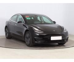 Tesla Model 3 Std Range Plus 49kWh 239kW - 1