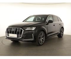 Audi Q7 quattro tiptronic DSG Zlevněno o 21 000 Kč