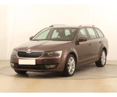 ŠKODA SUPERB COMBI 2.0TDI 140 LAURIN&K 4X4 DSG 7ST