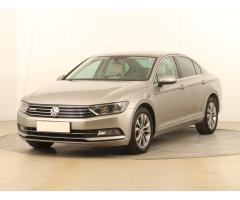 Volkswagen Passat 2.0 TDI 110kW - 3